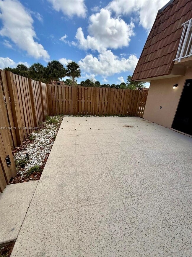 property at 602 Green Springs Pl