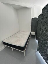 6701 SW 67th Ave in South Miami, FL - Building Photo - Building Photo