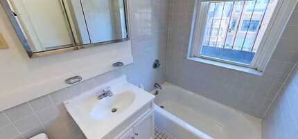 73 Westland Ave, Unit A2 in Boston, MA - Building Photo - Building Photo