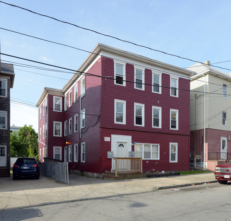 16 Bullard St in New Bedford, MA - Building Photo