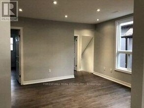 4 St Clarens Ave in Toronto, ON - Building Photo - Building Photo