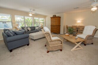 2985 Binnacle Dr in Naples, FL - Building Photo - Building Photo