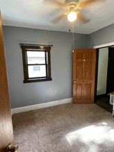 205 E 11th Ave in Mitchell, SD - Building Photo - Building Photo