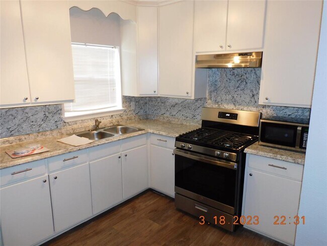 6936 Apache St photo'