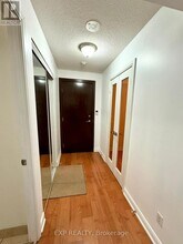 35 Viking Ln in Toronto, ON - Building Photo - Building Photo