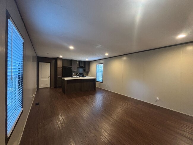 606 Eloise St in Conroe, TX - Foto de edificio - Building Photo