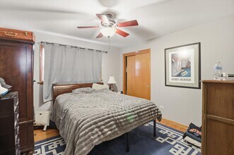 5363 N Mont Clare Ave in Chicago, IL - Building Photo - Building Photo