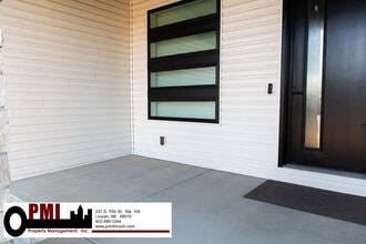 3300 Tree Line Dr in Lincoln, NE - Building Photo - Building Photo