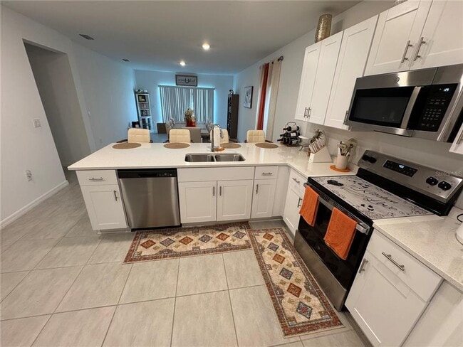 1951 Rosewood Cir in Lakeland, FL - Building Photo - Building Photo