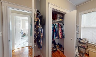 8 Chapman Pl, Unit 2 in Cambridge, MA - Building Photo - Building Photo