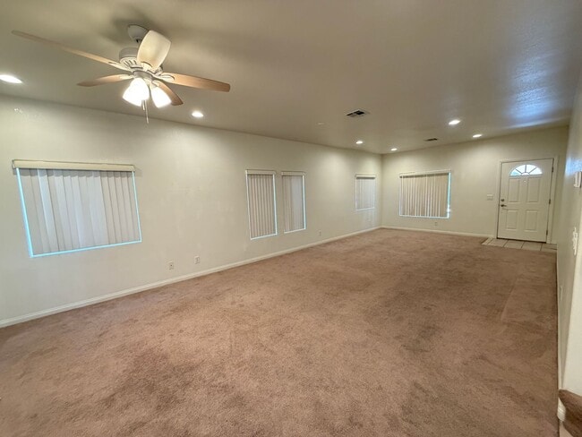 863 Park Walk Ave in Las Vegas, NV - Building Photo - Building Photo