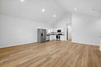 44 E Parkview Ave in Indianapolis, IN - Building Photo - Building Photo