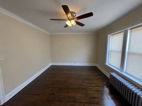 2510 N Leclaire Ave in Chicago, IL - Building Photo - Building Photo
