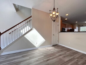 927 Hunley Dr in Virginia Beach, VA - Building Photo - Building Photo