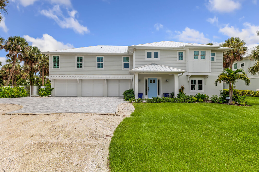 355 Barbarossa St in Boca Grande, FL - Building Photo