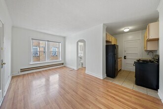 844 W Ainslie St in Chicago, IL - Building Photo - Building Photo