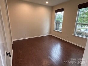180 Silverspring Pl in Mooresville, NC - Building Photo - Building Photo