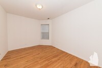 1024 N Damen Ave, Unit 0010 in Chicago, IL - Building Photo - Building Photo