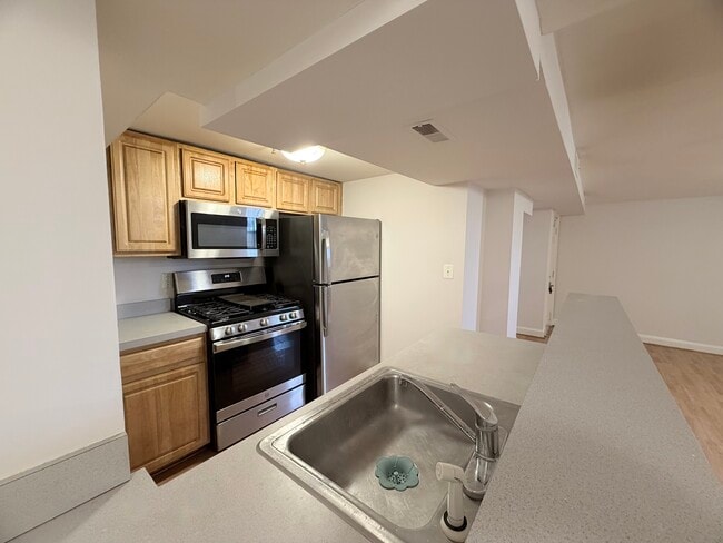 property at 330 Rhode Island Ave NE