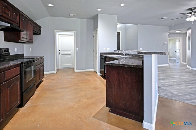 2207 Hazelwood Dr in New Braunfels, TX - Building Photo - Building Photo