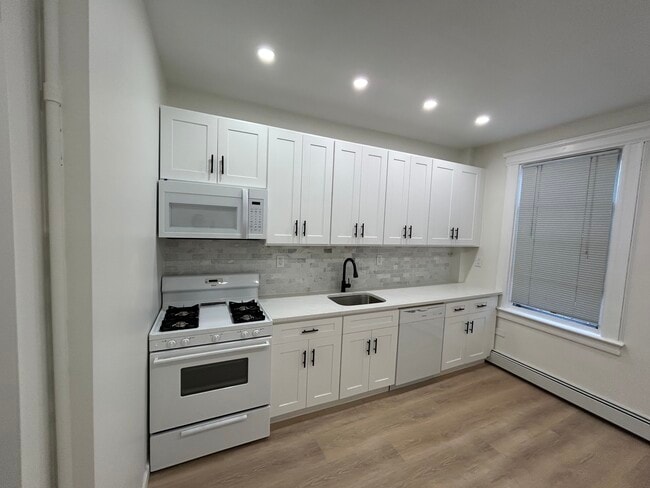 226 77th St, Unit 1