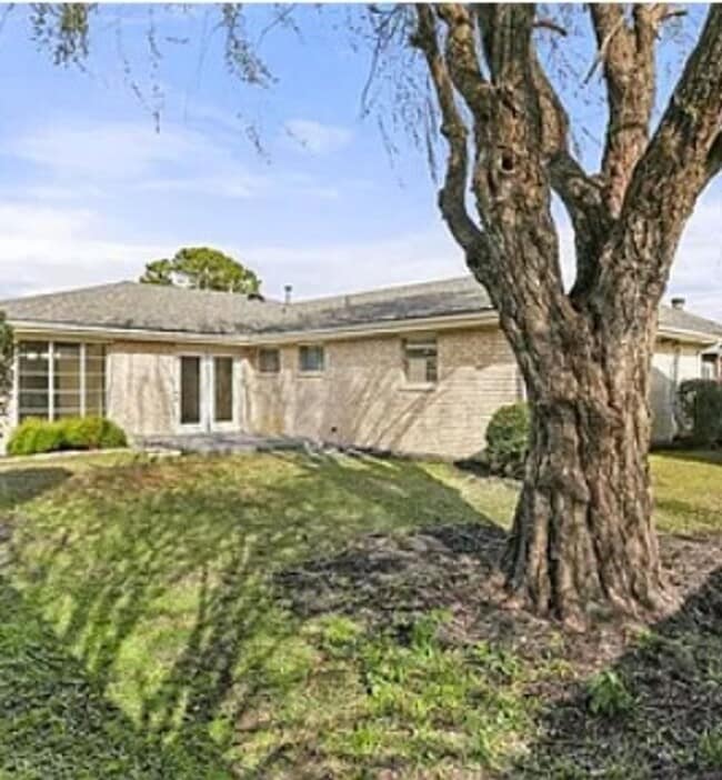 79 Nassau Ave in Kenner, LA - Building Photo - Building Photo