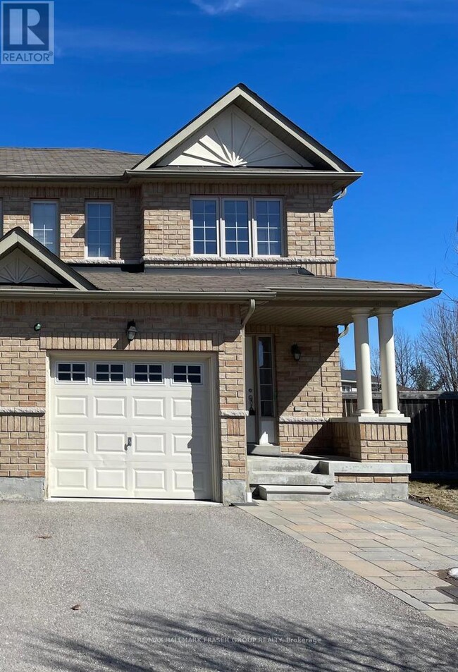 67 Brownridge Pl in Whitby, ON - Building Photo - Building Photo