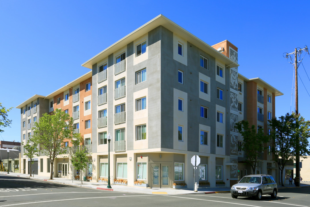 Humboldt Apartments in Santa Rosa, CA - Building Photo