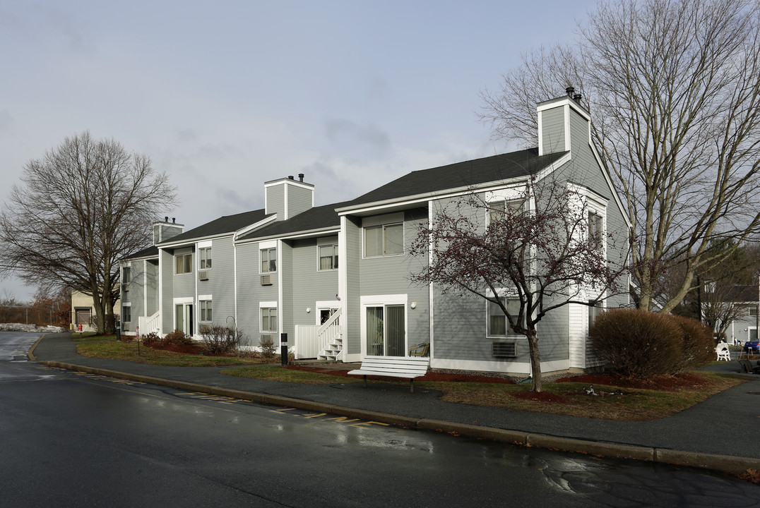 Merrimack Valley Apartments in Methuen, MA - Building Photo