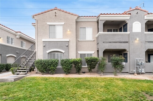 10245 S Maryland Pkwy in Las Vegas, NV - Building Photo - Building Photo