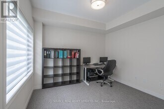 131 Lebovic Campus Dr in Vaughan, ON - Building Photo - Building Photo