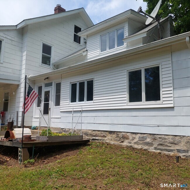 89 Ridgewood Ave