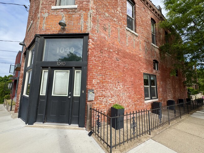 property at 1040 Missouri Ave