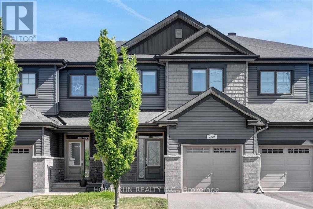 252 Tim Sheehan Pl in Ottawa, ON - Building Photo