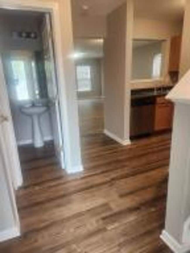 1302 Garland St in North Charleston, SC - Building Photo - Building Photo