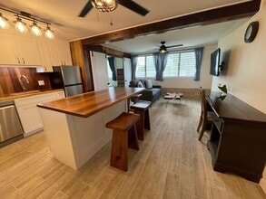 347 Ainako Ave, Unit B in Hilo, HI - Building Photo - Building Photo