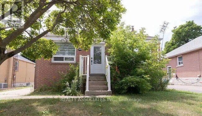 property at 101 Reiner Rd