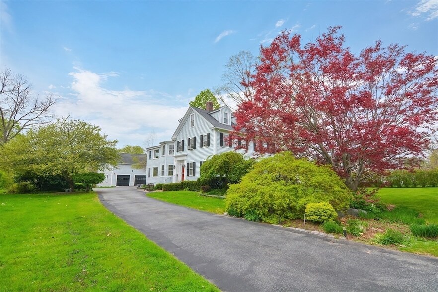 200 Pleasant St, Unit 2 in Framingham, MA - Building Photo