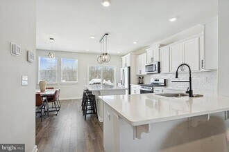 12 Palermo Ln in Mount Laurel, NJ - Building Photo - Building Photo