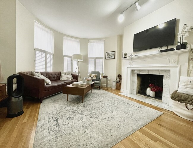 427 Marlborough St, Unit #3