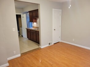 12010 Paul Ave, Unit 2 in Cleveland, OH - Building Photo - Building Photo