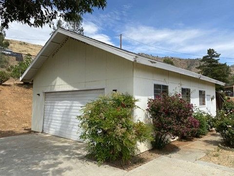 523 Piute St in Bodfish, CA - Building Photo - Building Photo