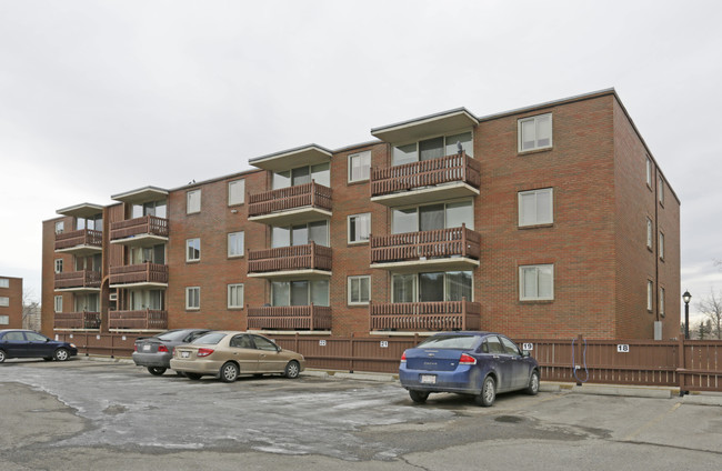 1421 7 Av NW in Calgary, AB - Building Photo - Building Photo