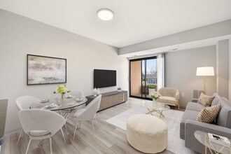 Cortland Landmark in Alexandria, VA - Foto de edificio - Building Photo