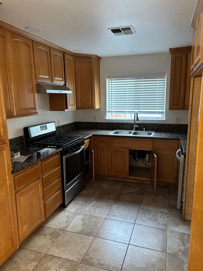 6031 Bourbon Dr, Unit 1B-4K-167 in Carmichael, CA - Building Photo - Building Photo