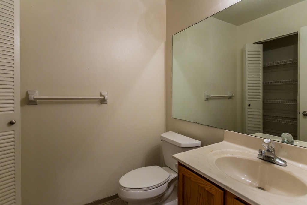 Woodchase Apartments in Chesterfield, MO