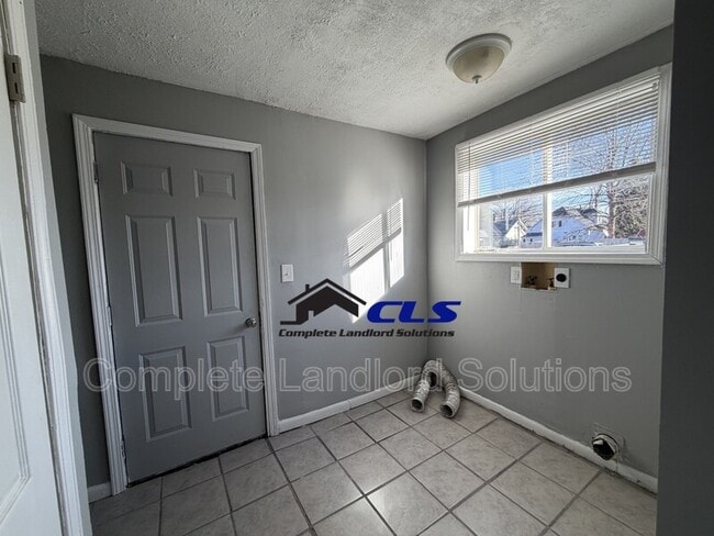 property at 1543 3rd Ave