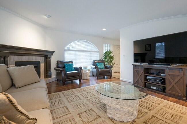 5788-5126 126 St in Surrey, BC - Building Photo - Building Photo