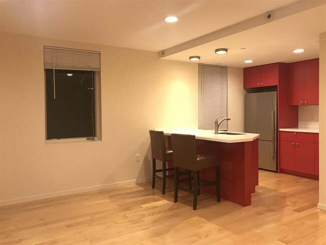 29 Warren St, Unit 3 in Cambridge, MA - Building Photo - Building Photo