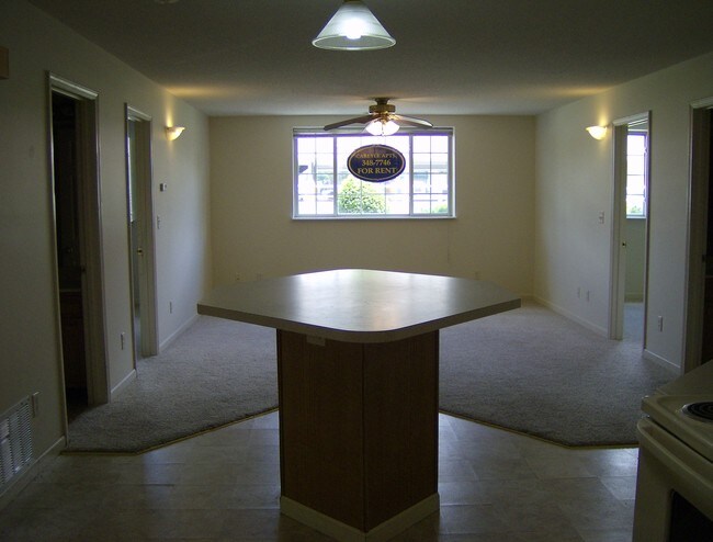 1520 9th St, Unit 2 in Charleston, IL - Building Photo - Building Photo